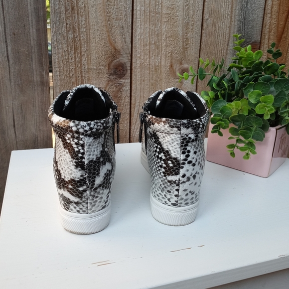 Aqua College Snake Leather Wedge Sneakers Size 7 - Picture 6 of 8
